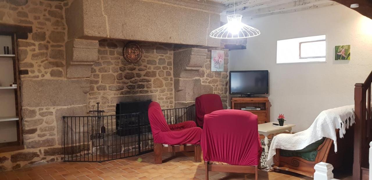 Villa La Campagne Bretonne Parigné Exterior foto